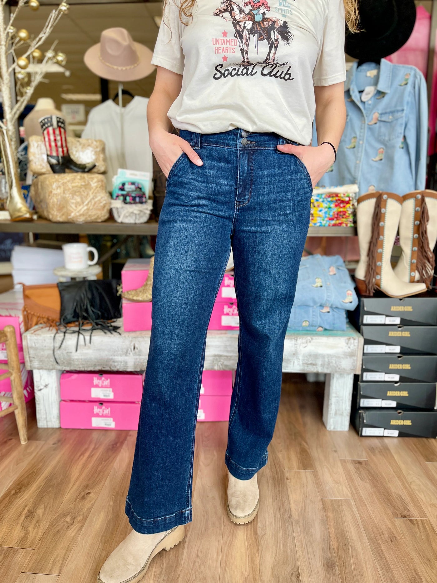 Lioren – Wide-Leg Jeans