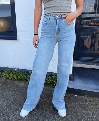 Sassy super wide leg Jeans