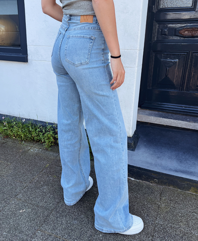 Sassy super wide leg Jeans