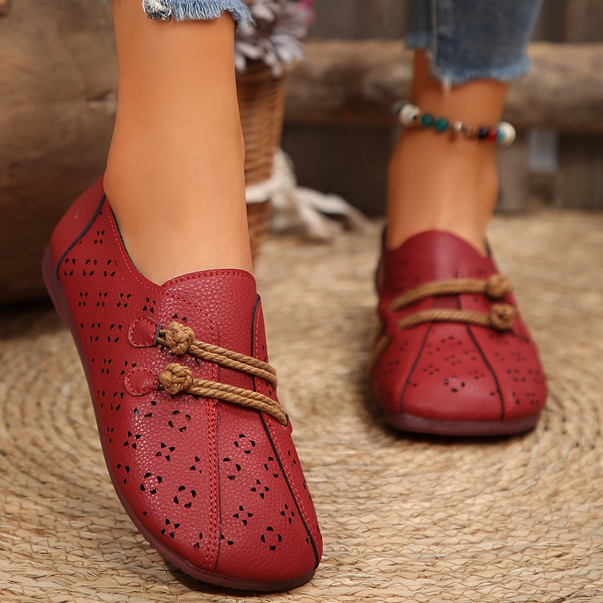 Solenne – Ankle Strap Flats