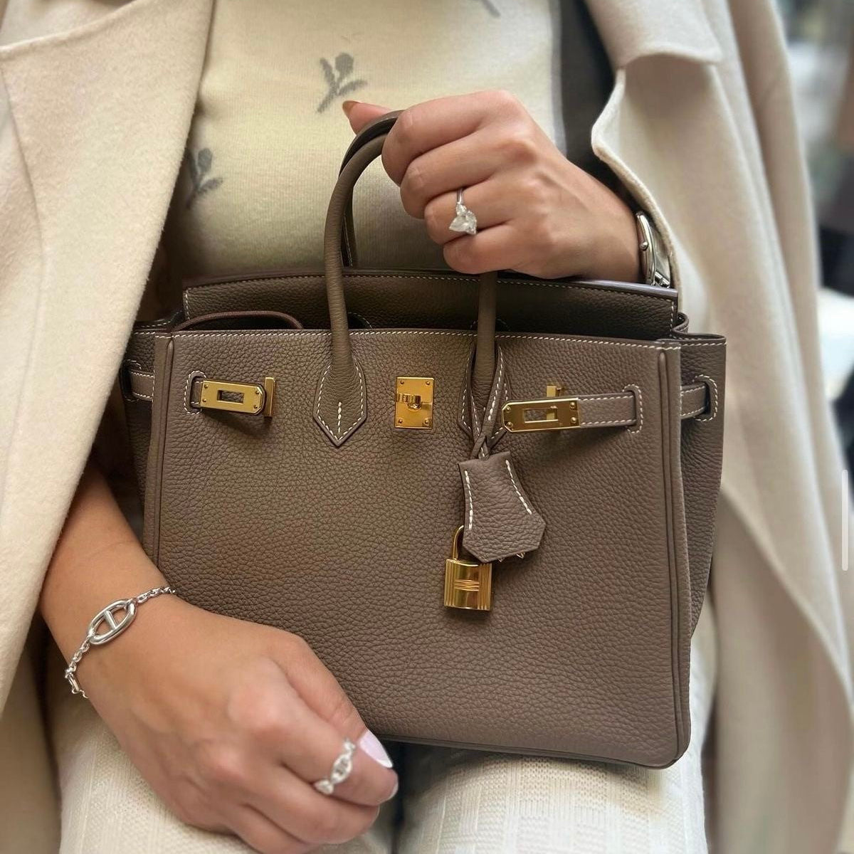 Valiora® – Verkin Shoulder Bag