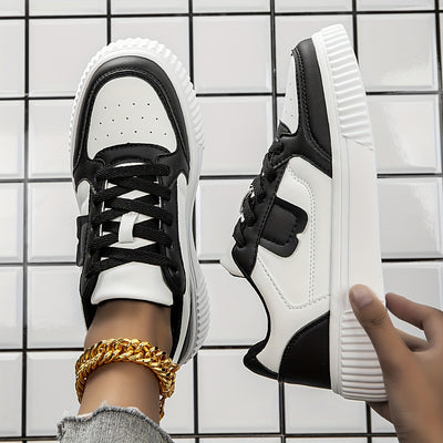 Arlina – Everyday Sneakers