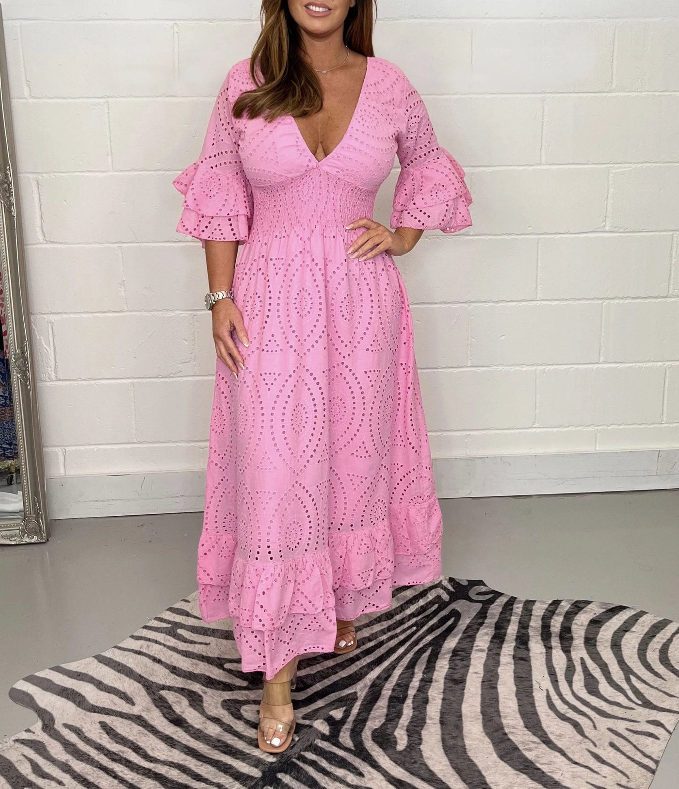 Evelora™ | Anglaise Frill Sleeve Midi Dress