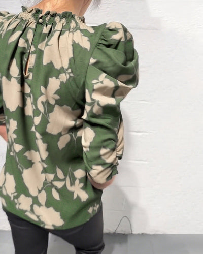 Clarisse™ | Ruffled Puff Sleeve Blouse