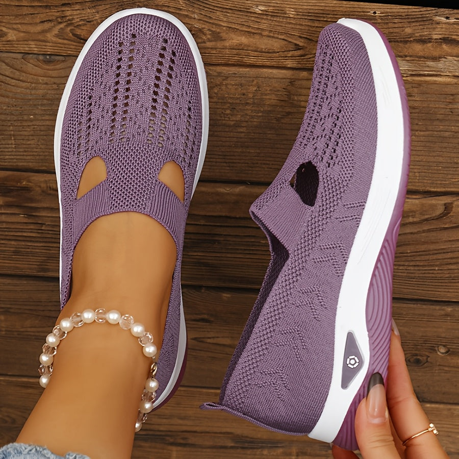 Liora – Everyday Lace-Ups