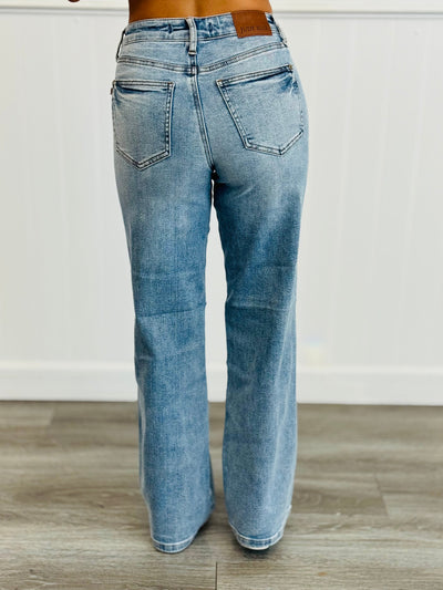 Revia – ’90s Magic Jeans