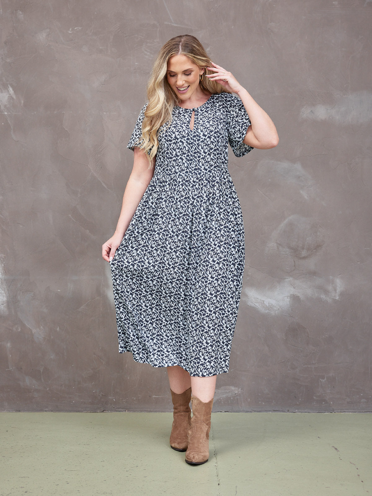 Lilah Monochrome™ | Elegant Contrast Dress