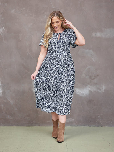 Lilah Monochrome™ | Elegant Contrast Dress