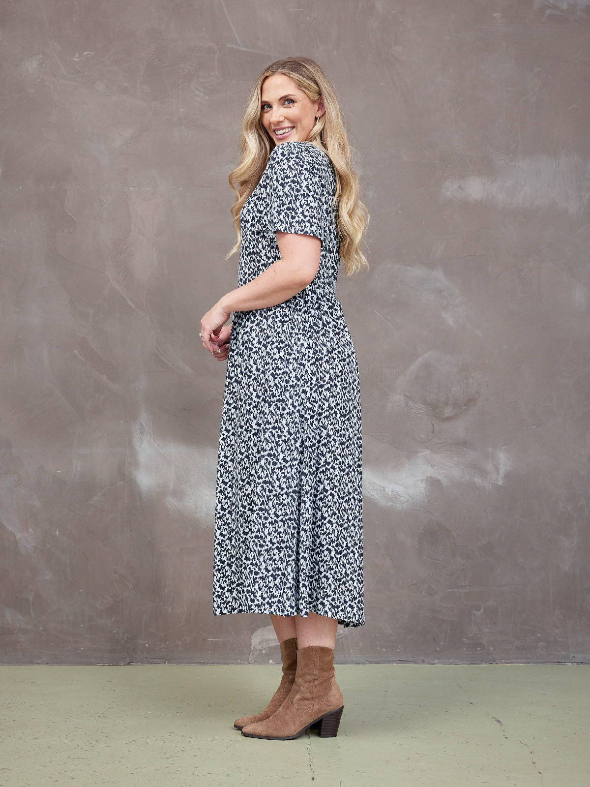 Lilah Monochrome™ | Elegant Contrast Dress