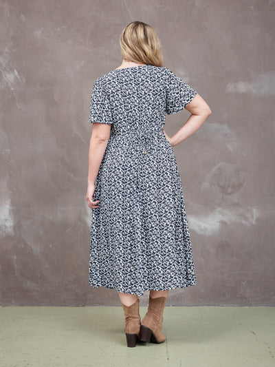 Lilah Monochrome™ | Elegant Contrast Dress