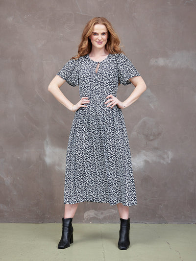 Lilah Monochrome™ | Elegant Contrast Dress