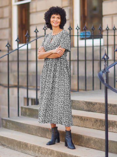 Lilah Monochrome™ | Elegant Contrast Dress