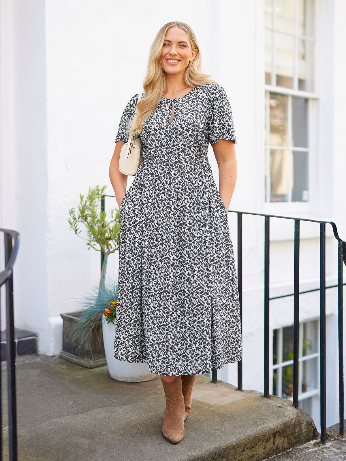 Lilah Monochrome™ | Elegant Contrast Dress