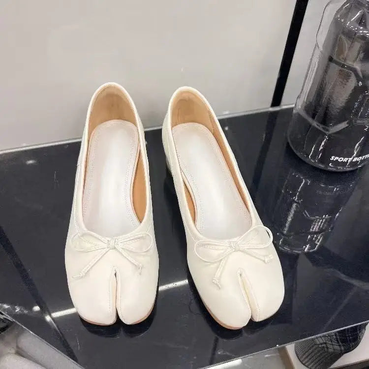 Elara™ Bow Tabi Flats