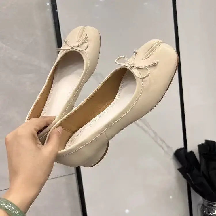 Elara™ Bow Tabi Flats