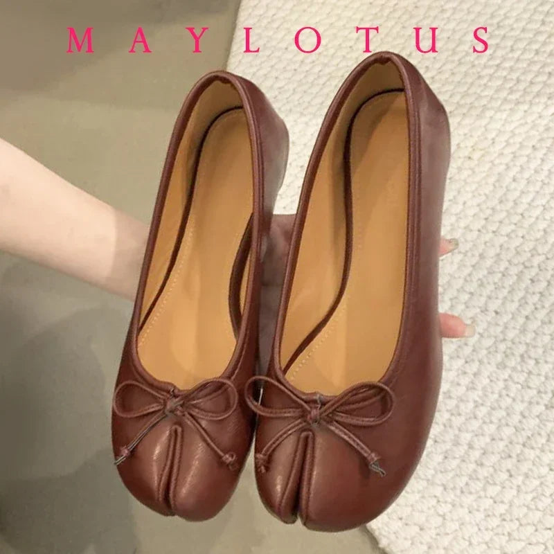 Elara™ Bow Tabi Flats