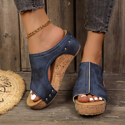 Lumi – Studded Wedge Sandals