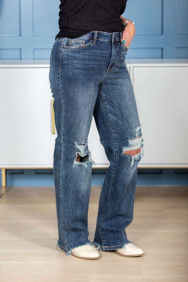 Aurelyn – ’90s Inspired Jeans