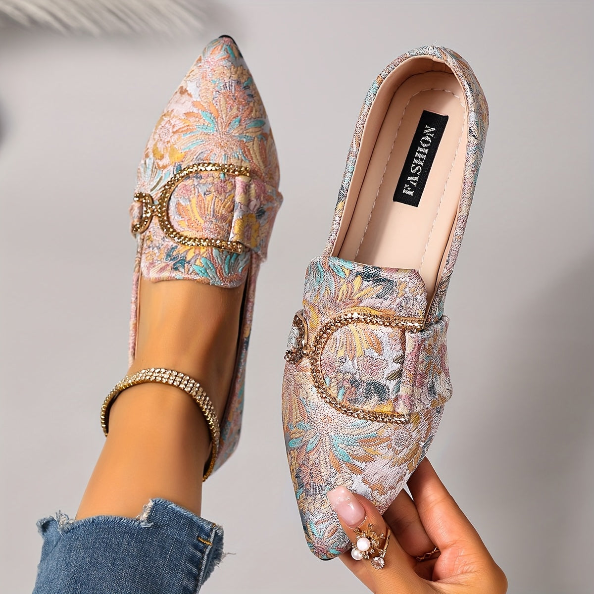 Florenne – Embroidered Flats