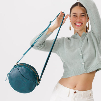 Aureva – Circle Crossbody Bag