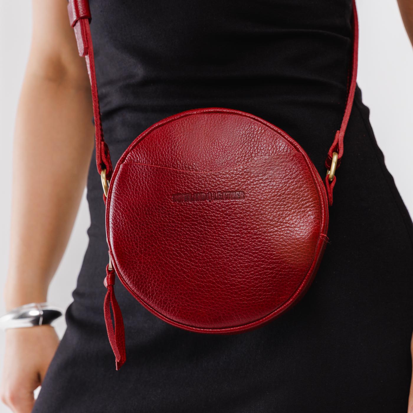 Aureva – Circle Crossbody Bag