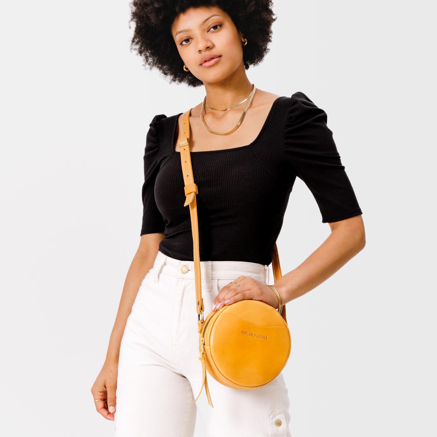 Aureva – Circle Crossbody Bag