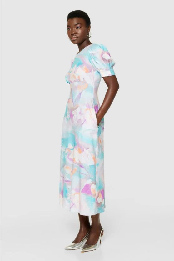 Serena™ | V-Back Midi Dress