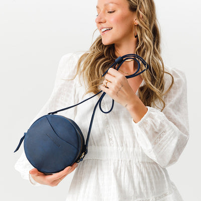 Aureva – Circle Crossbody Bag