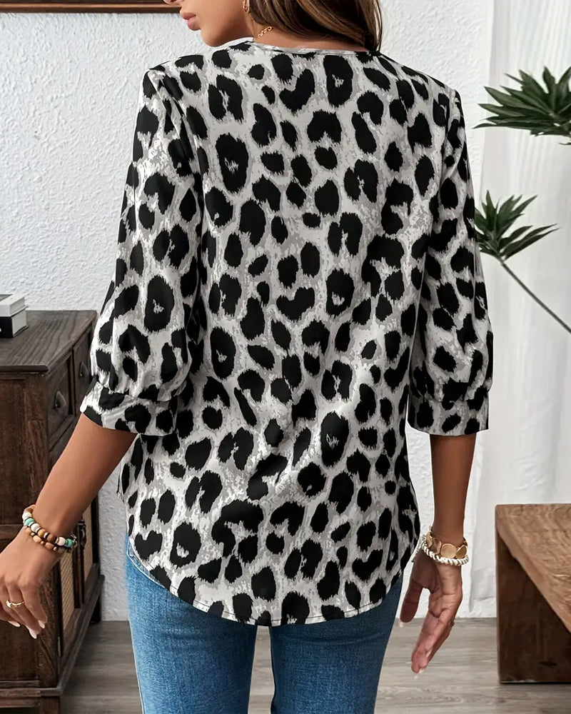 Savelle™ | Wide Fit Half-Sleeve Leopard Blouse