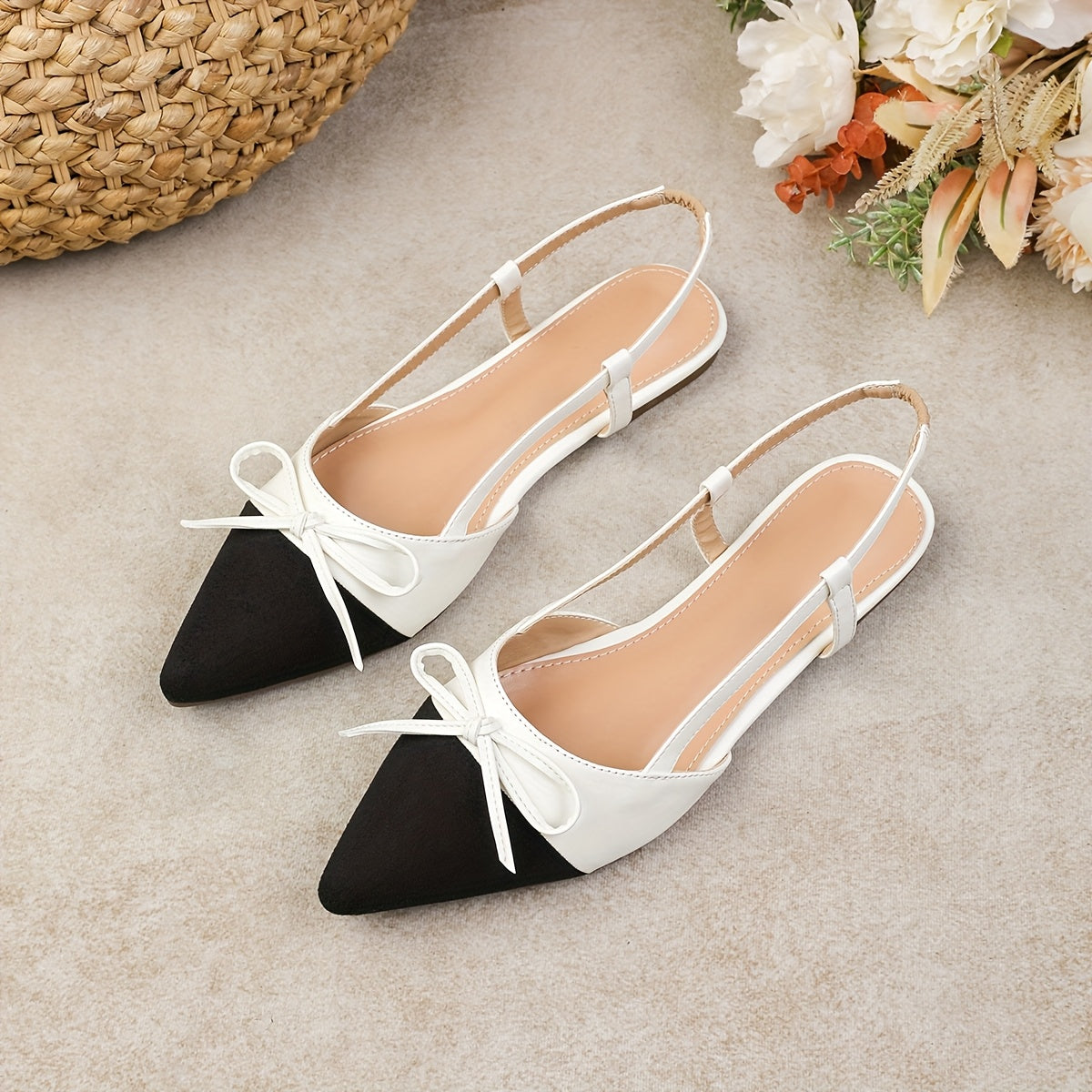 Elaris – Pointed-Toe Sandals