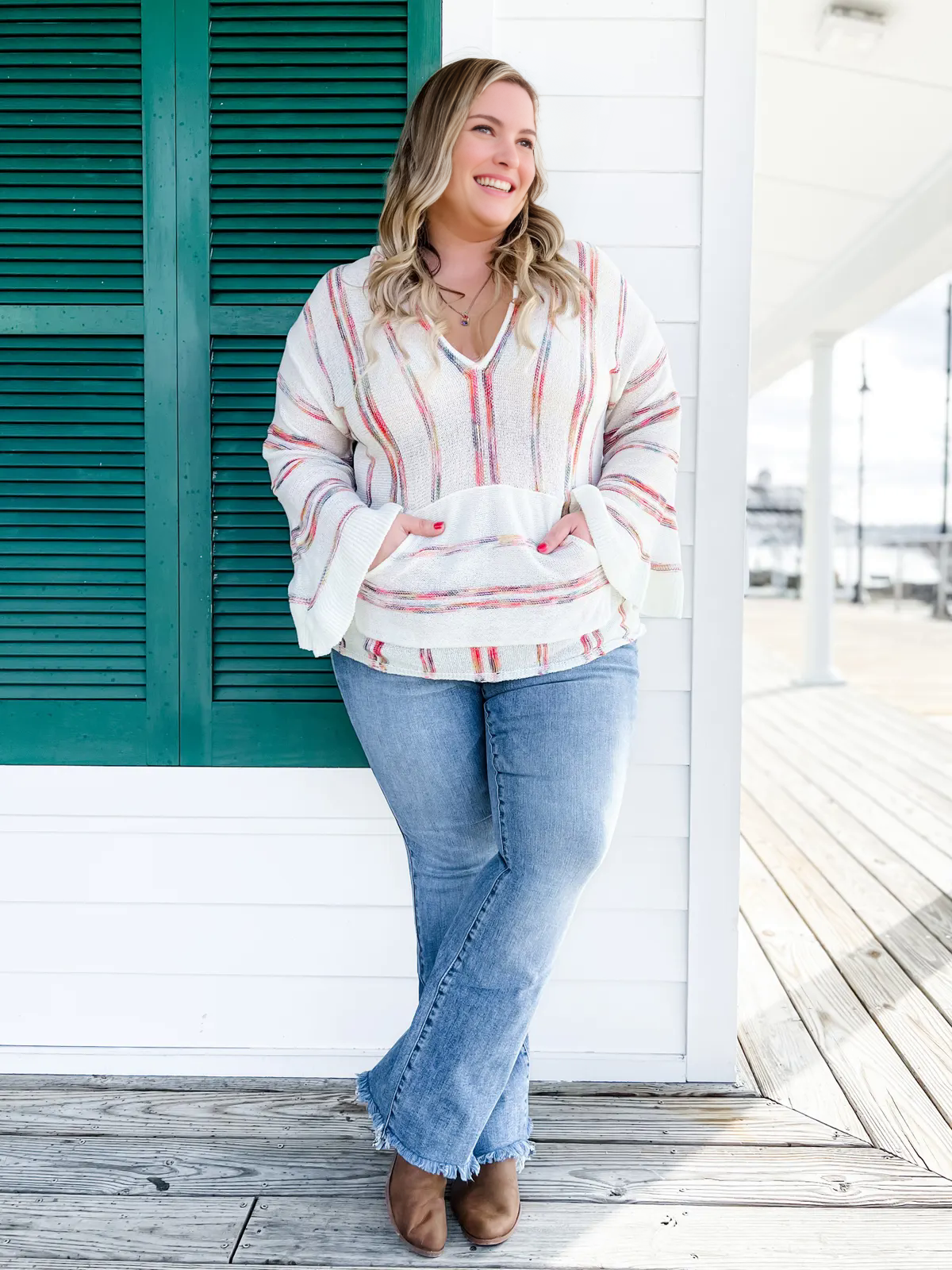 Veloura™ | Vintage Double-Button Frayed Hem Bootcut Jeans