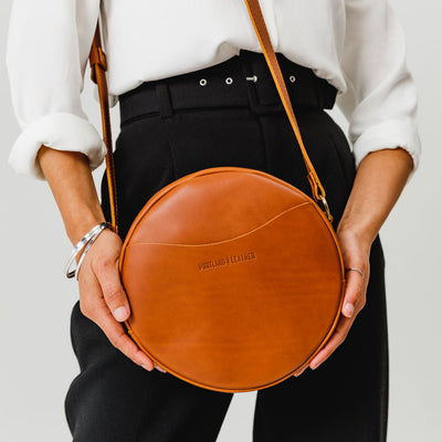 Aureva – Circle Crossbody Bag