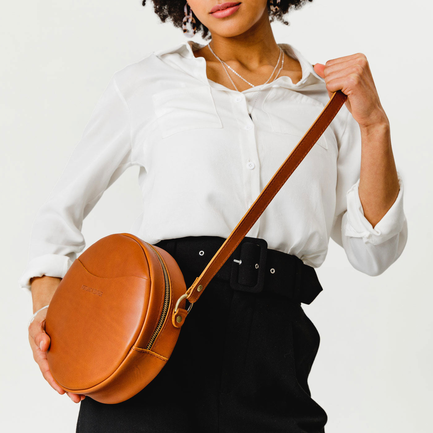 Aureva – Circle Crossbody Bag