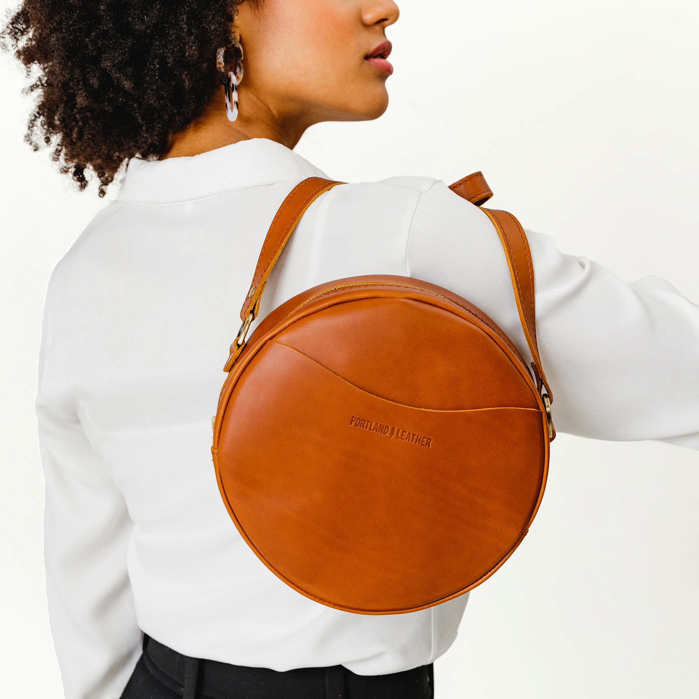 Aureva – Circle Crossbody Bag