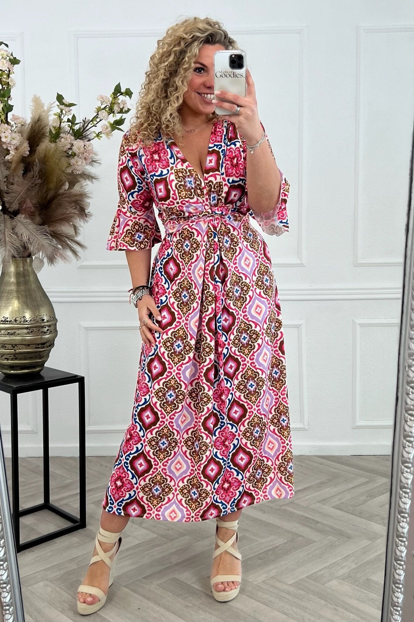 Curvy Knotted Spring Dress