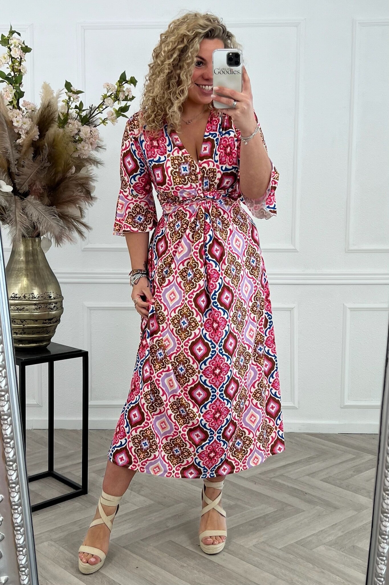 Curvy Knotted Spring Dress