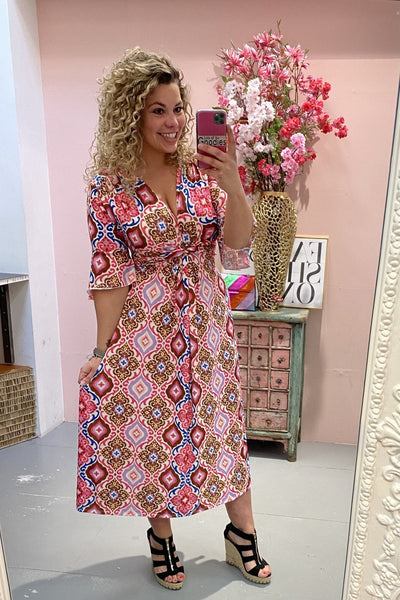 Curvy Knotted Spring Dress