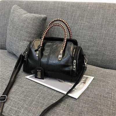 Carmen™ | Retro-Style Tote Bag