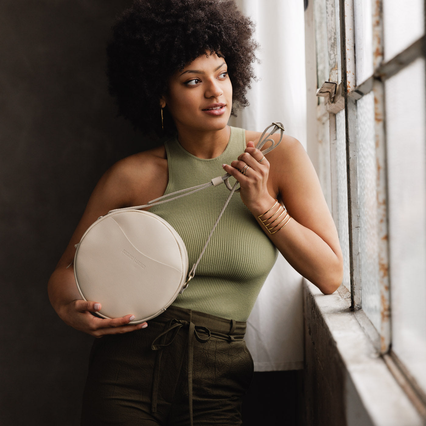 Aureva – Circle Crossbody Bag