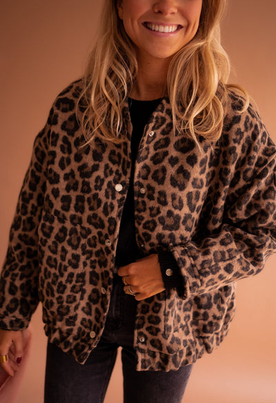 Selviera™ Bold Leopard Blazer