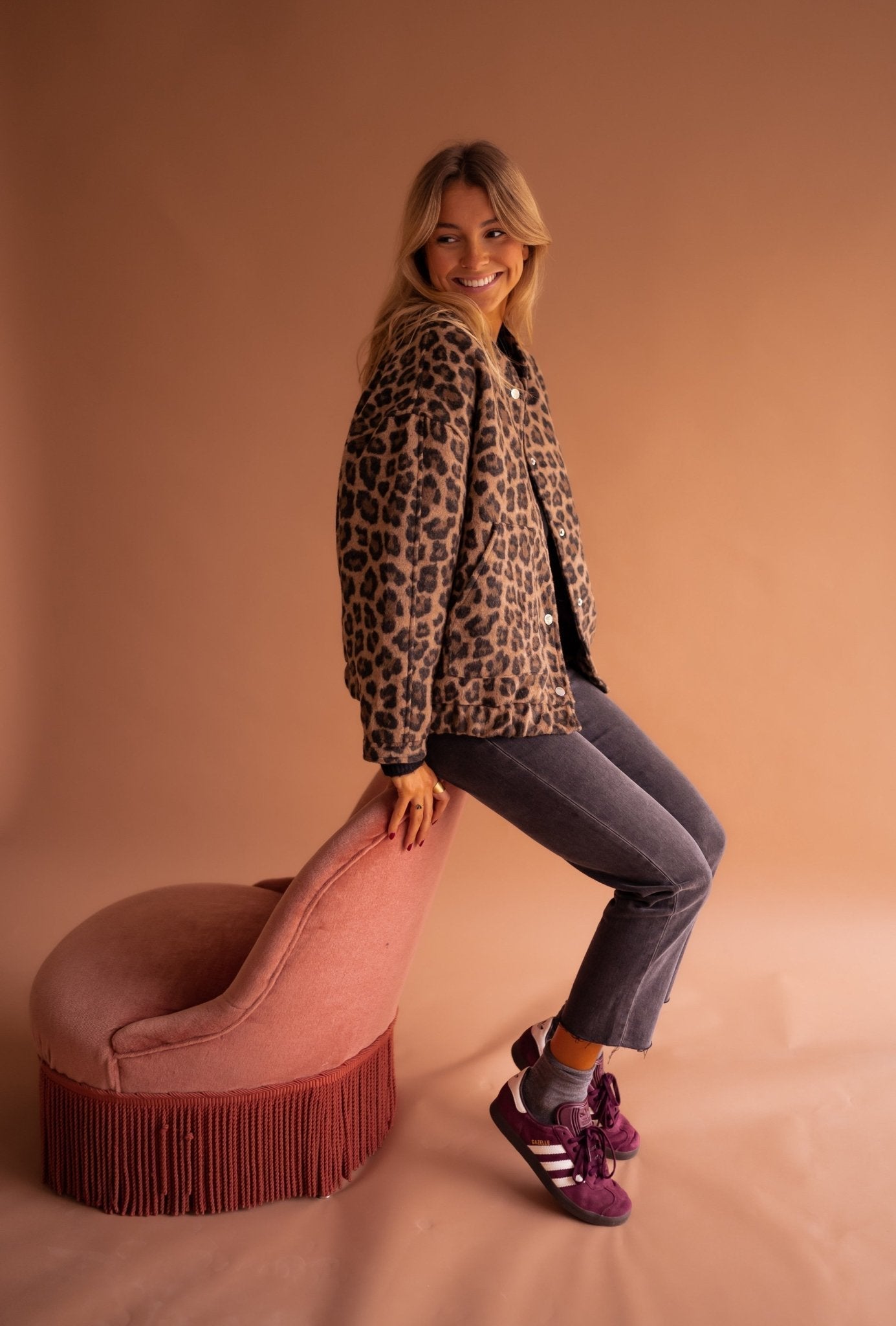 Selviera™ Bold Leopard Blazer